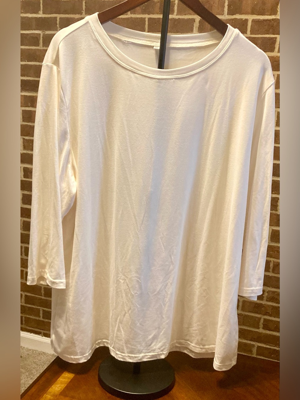 3 for $16. Bundle and save. Simple Off White 3/4 Sleeve Tee